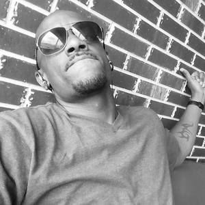 Meet your Posher, Dustin